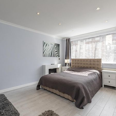 Gorgeous 4 Bedrooms Apartment Near Hyde Park And Oxford St London Luaran gambar