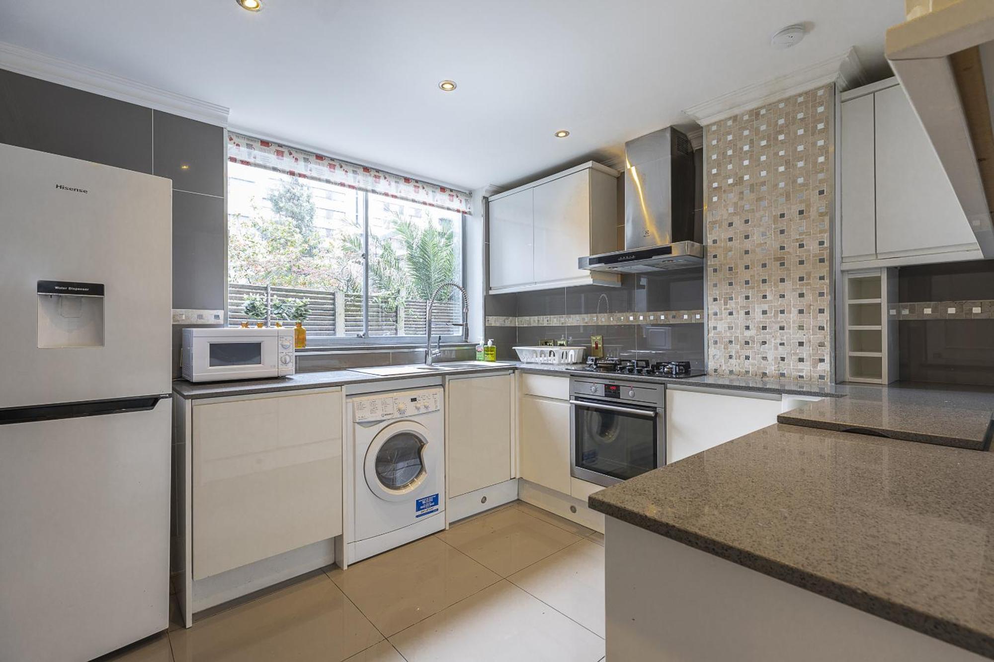 Gorgeous 4 Bedrooms Apartment Near Hyde Park And Oxford St London Luaran gambar