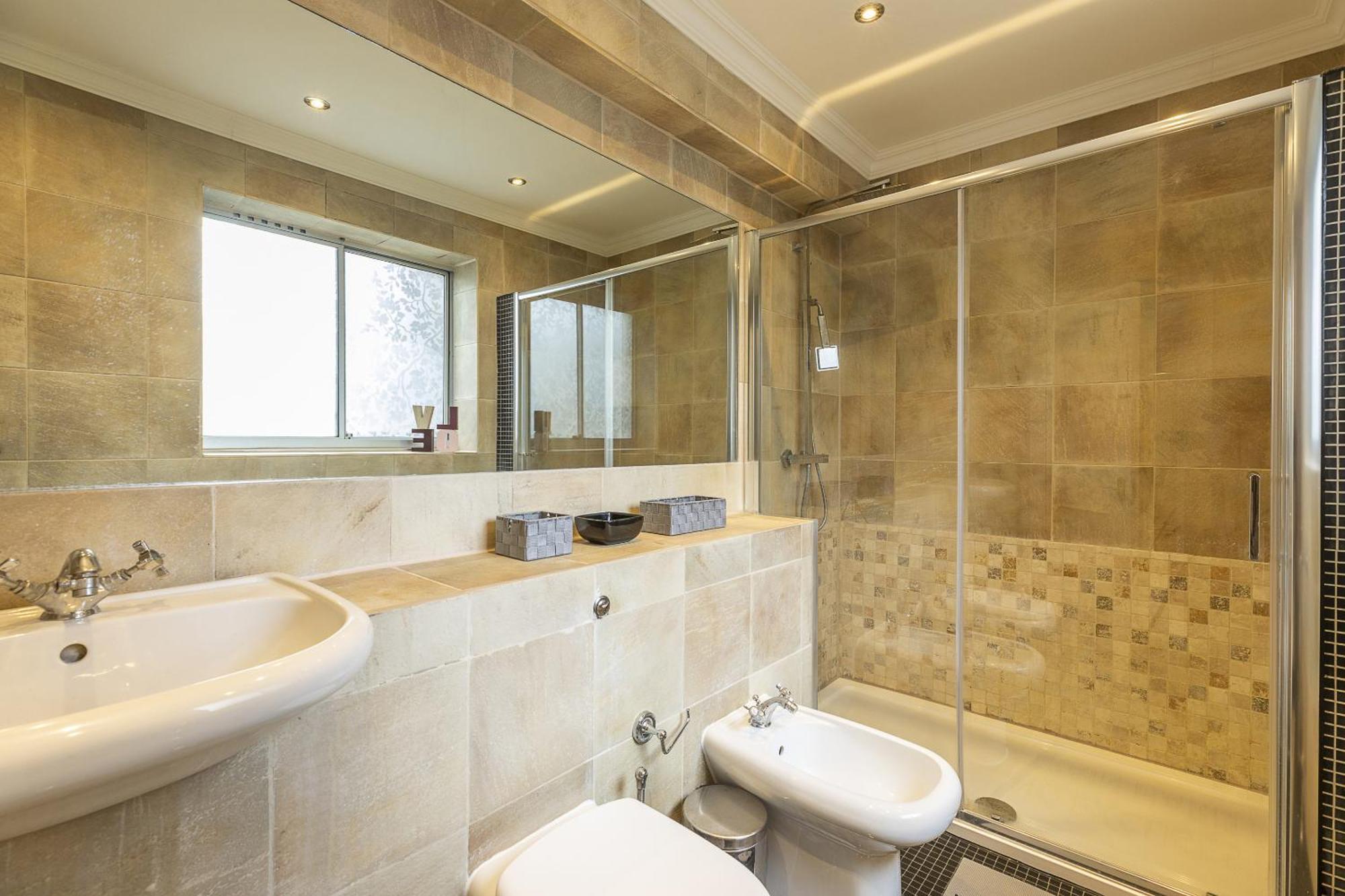 Gorgeous 4 Bedrooms Apartment Near Hyde Park And Oxford St London Luaran gambar